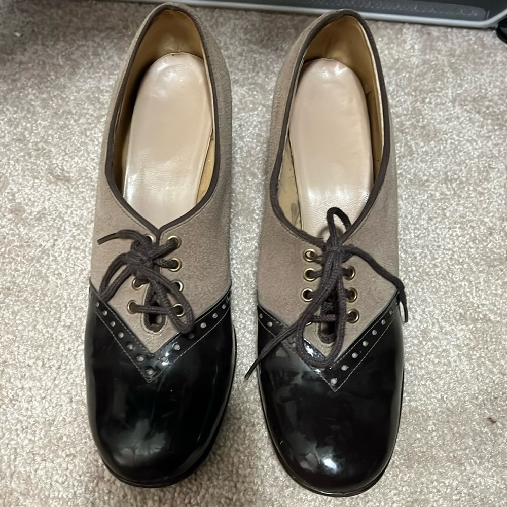 Ladies vintage shoes